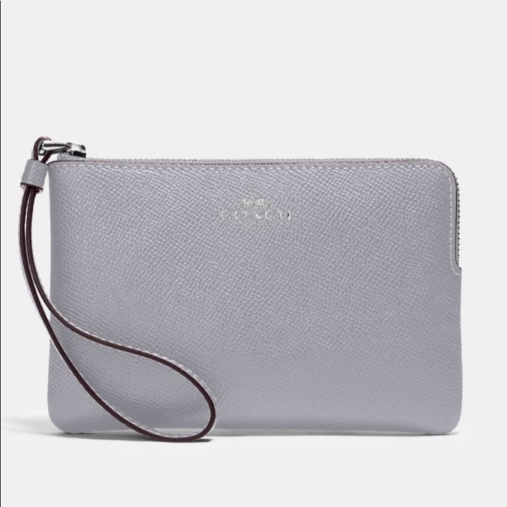 NWOT Coach Corner Zip Wristlet